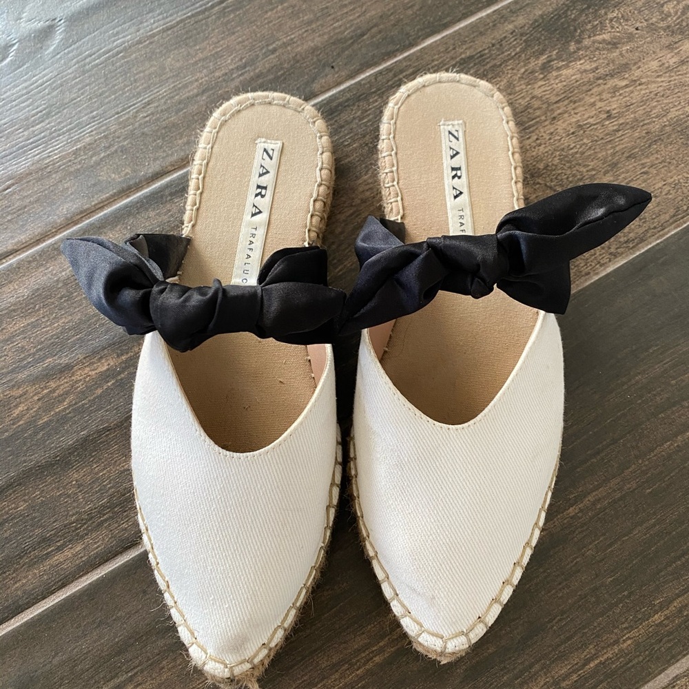 Like new Zara slides cream with black satin bow